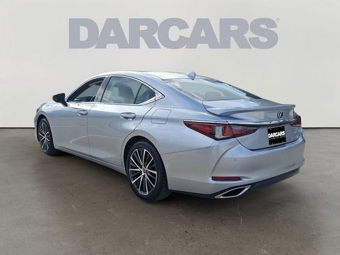 Used 2023 Lexus ES 350 w/ Premium Package image 4