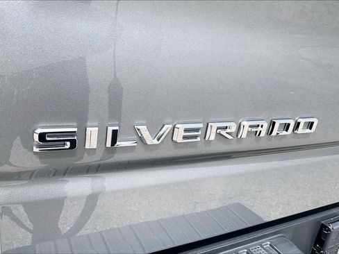 Used 2024 Chevrolet Silverado 1500 LTZ w/ Z71 Off-Road Package AWD/4WD image 30