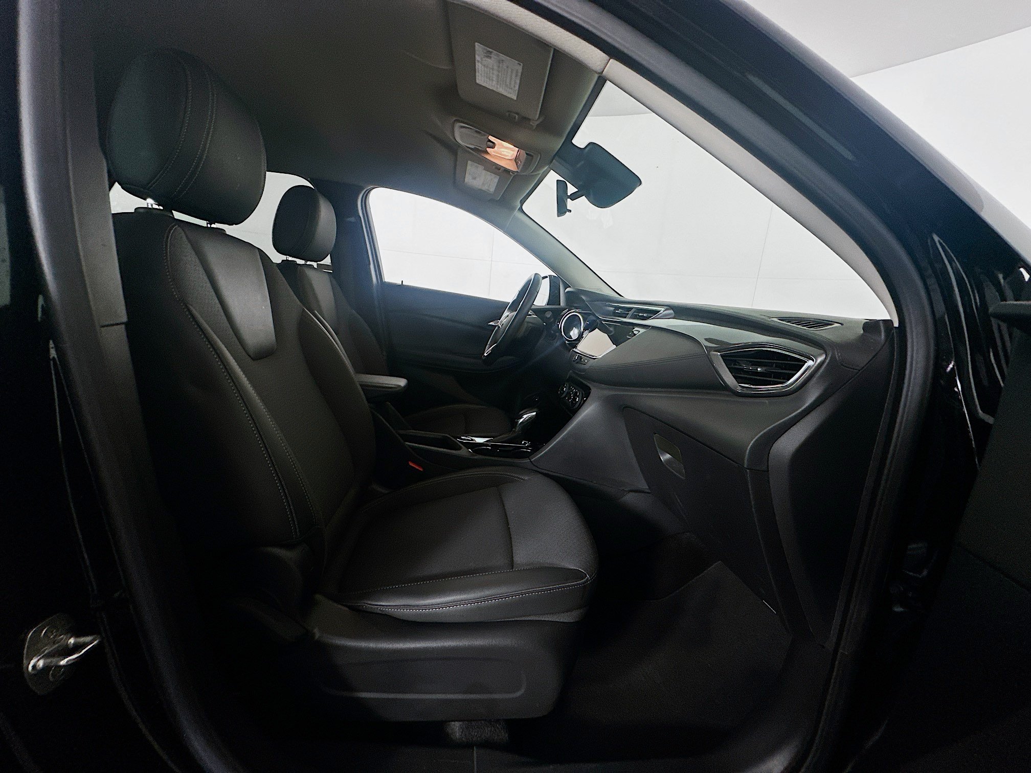 Used 2023 Buick Encore GX Select w/ Sport Touring Package FWD image 30
