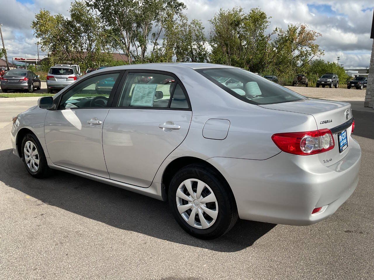 Used 2011 Toyota Corolla LE FWD image 4