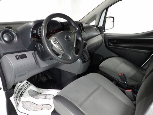 Used 2020 Nissan NV200 S FWD image 16