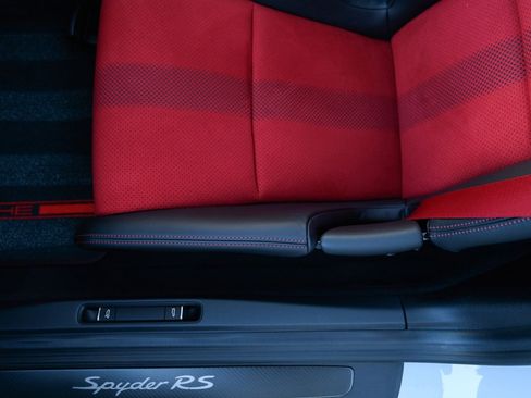 Used 2025 Porsche 718 Boxster Spyder RS image 23