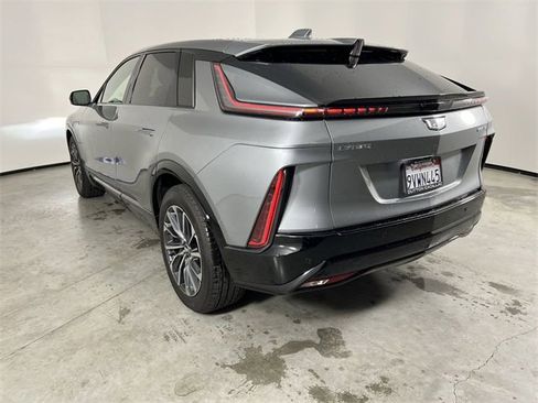 Used 2026 Cadillac Lyriq Sport image 33