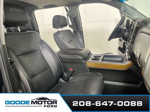 Used 2018 Chevrolet Silverado 1500 High Country AWD/4WD image 24