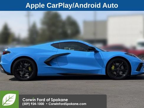 Used 2022 Chevrolet Corvette Stingray Premium Cpe w/ Z51 Performance Package RWD image 10