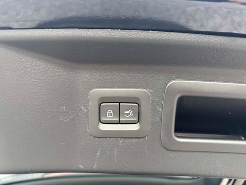 Certified 2025 MAZDA CX-90 3.3 Turbo w/ Preferred Package image 12