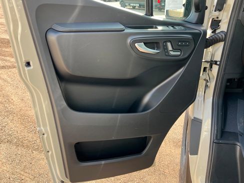 New 2026 Mercedes-Benz Sprinter 2500 image 9