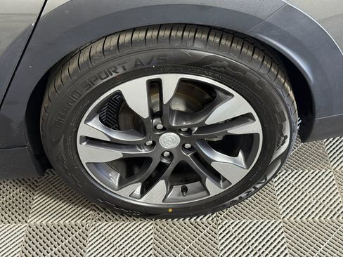 Used 2018 Buick Regal Preferred w/ Sights and Sounds Package image 6