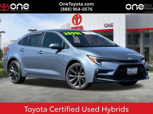 Certified 2024 Toyota Corolla SE FWD image 1