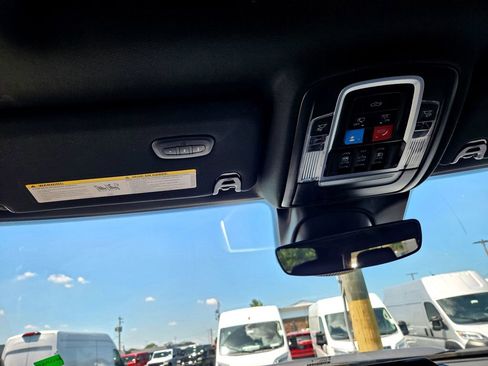 New 2025 RAM 2500 Laramie image 28