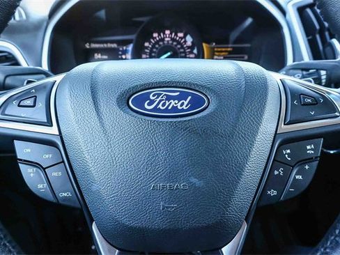 Used 2018 Ford Edge SEL w/ Equipment Group 201A image 24