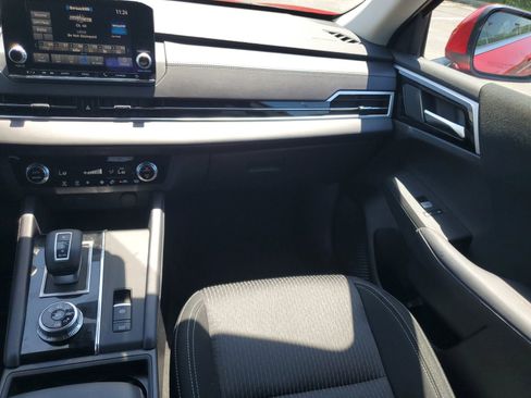 Used 2024 Mitsubishi Outlander ES AWD/4WD image 26