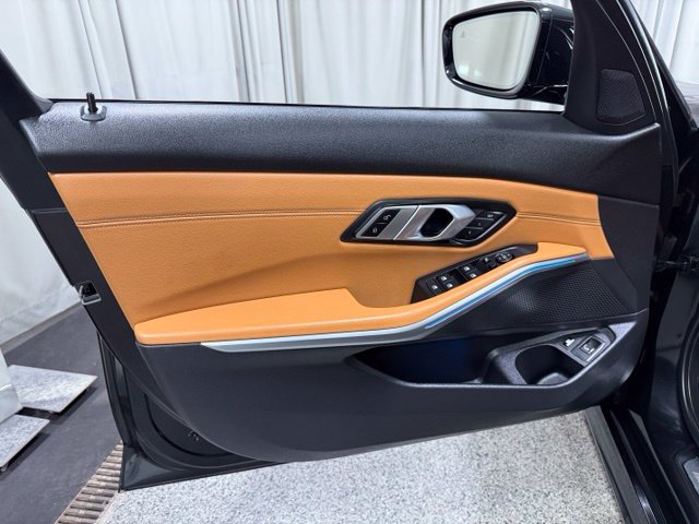Used 2021 BMW 330e xDrive w/ M Sport Package AWD/4WD image 19
