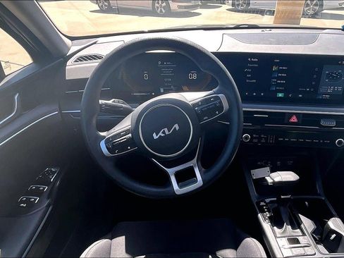 Used 2025 Kia K5 LXS FWD image 8