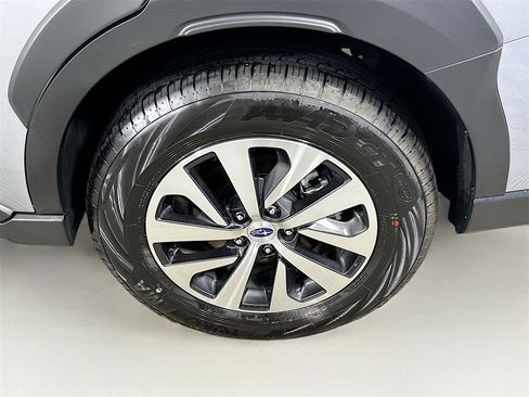 Used 2025 Subaru Outback Premium w/ Popular Package #1 image 24