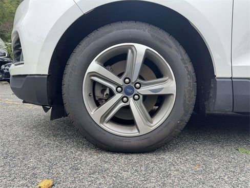 Used 2020 Ford Edge SEL w/ Cold Weather Package image 7
