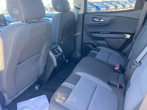 Used 2025 Chevrolet Blazer LT image 26
