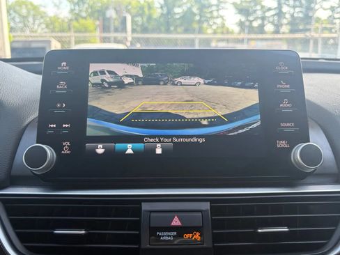 Used 2021 Honda Accord Sport image 32