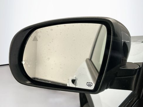 Used 2023 Jeep Cherokee Altitude Lux AWD/4WD image 16