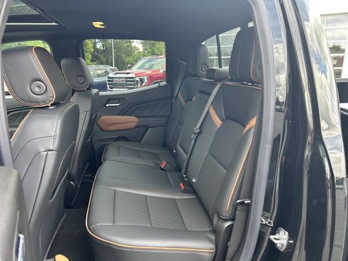 New 2026 GMC Canyon AT4 w/ Technology Plus Package AWD/4WD image 28