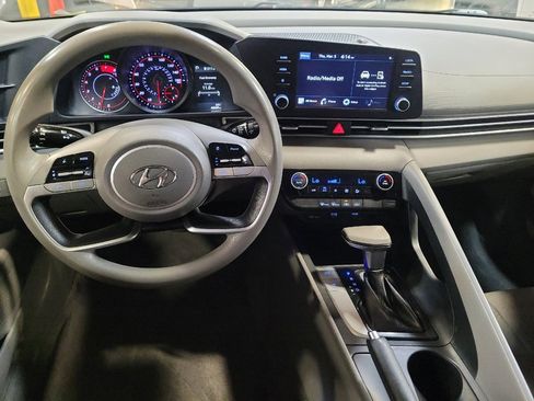 Used 2021 Hyundai Elantra SEL w/ Cargo Package image 22