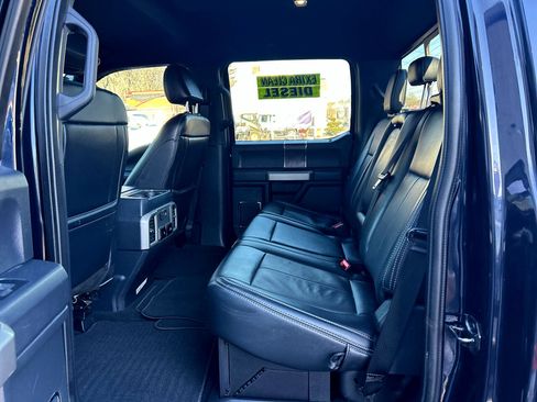 Used 2022 Ford F250 Lariat w/ Chrome Package image 11