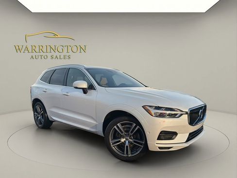 Used 2019 Volvo XC60 T6 Momentum w/ Multimedia Package image 1