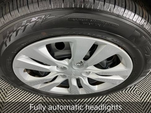 Certified 2023 Kia Soul LX image 11