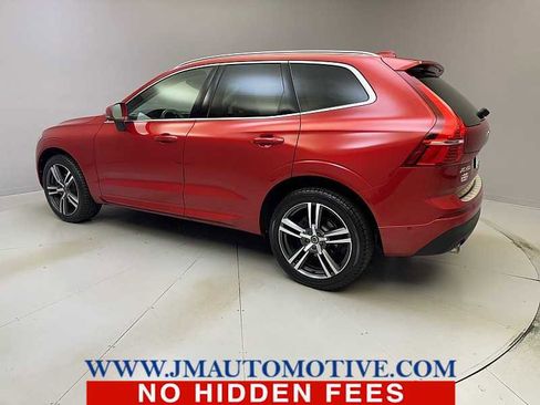 Used 2019 Volvo XC60 T5 Momentum w/ Multimedia Package image 3