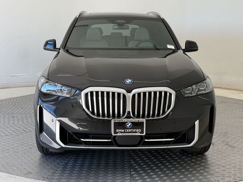 Certified 2024 BMW X5 xDrive50e w/ Premium Package AWD/4WD image 6