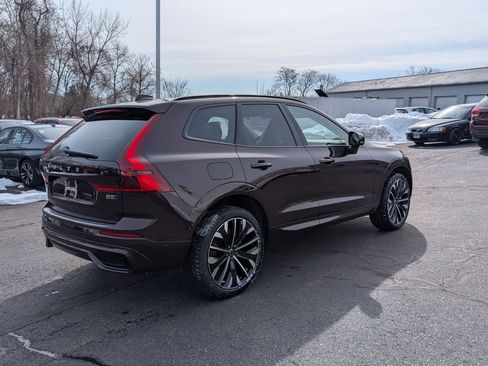 New 2026 Volvo XC60 B5 Ultra w/ Protection Package Premier image 4