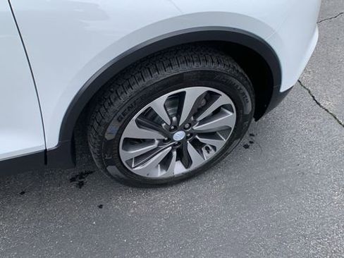 Used 2018 Buick Encore Preferred AWD/4WD image 24