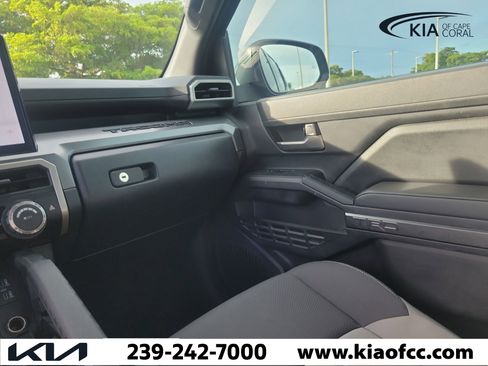 Used 2024 Toyota Tacoma TRD Sport RWD image 18
