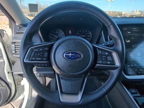 Used 2025 Subaru Outback Premium AWD/4WD image 13