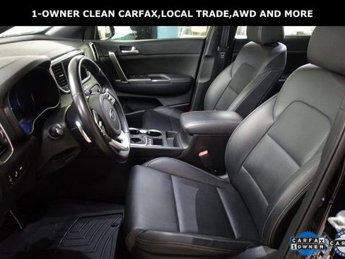 Used 2022 Kia Sportage Nightfall Edition image 9