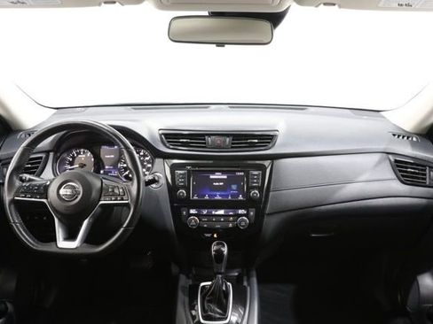 Used 2019 Nissan Rogue SV AWD/4WD image 15