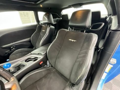 Used 2016 Dodge Challenger SRT Hellcat RWD image 7