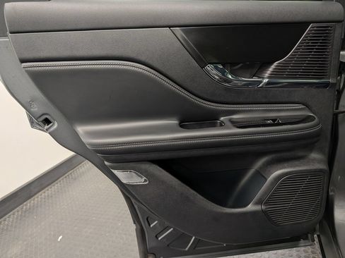Certified 2022 Lincoln Corsair AWD w/ Premium Package image 26