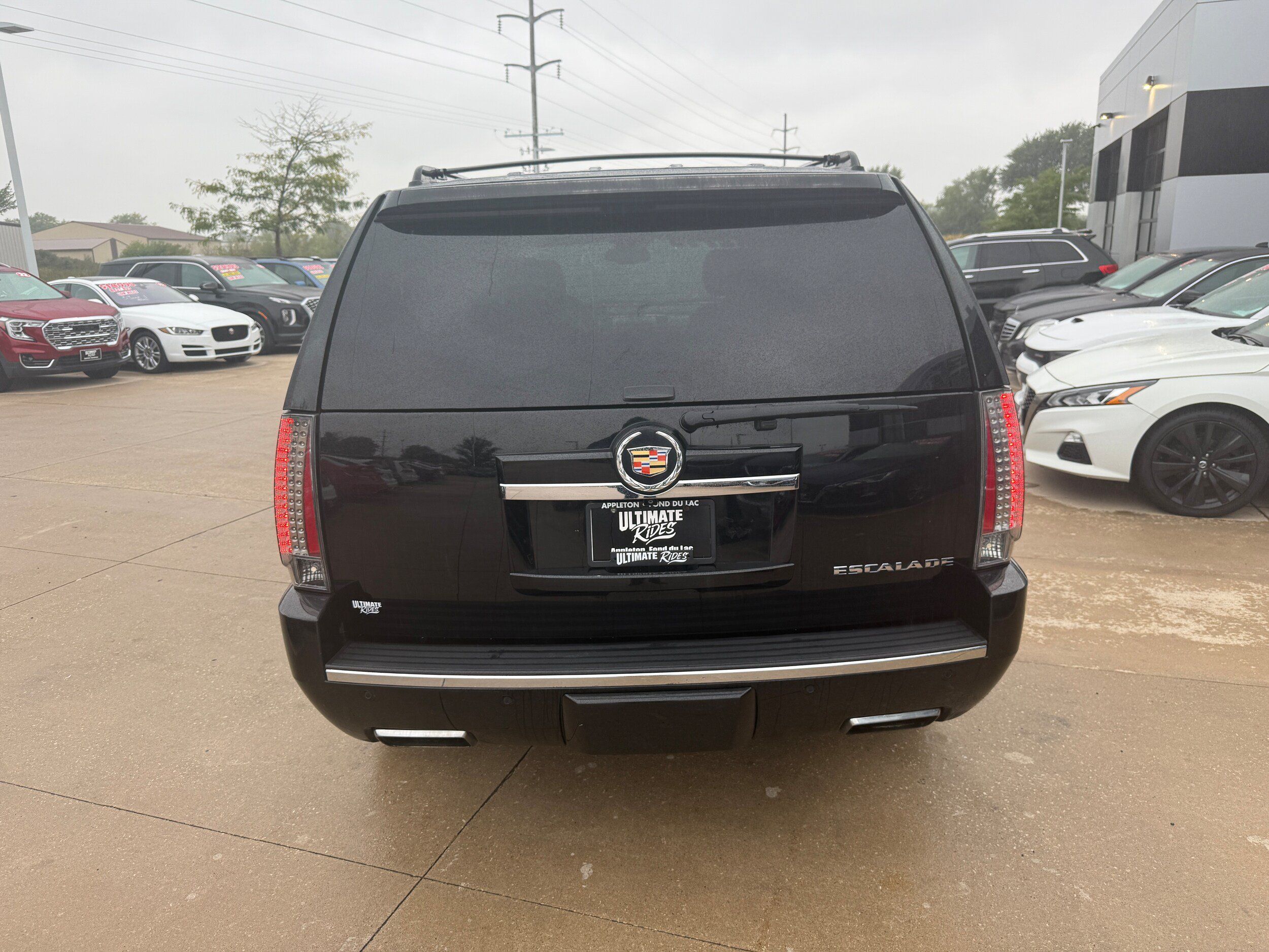 Used 2013 Cadillac Escalade Premium AWD/4WD image 5
