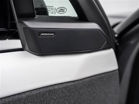 Used 2023 Land Rover Range Rover Sport SE image 25