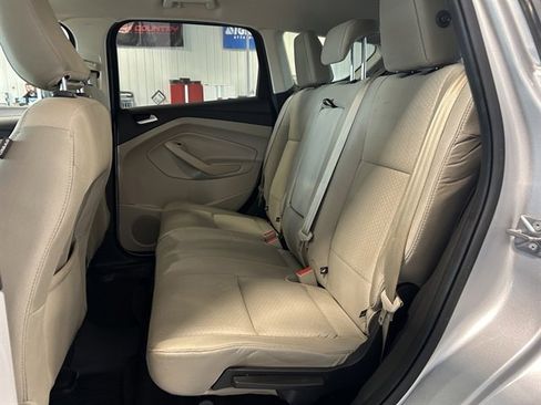 Used 2018 Ford Escape SE image 15