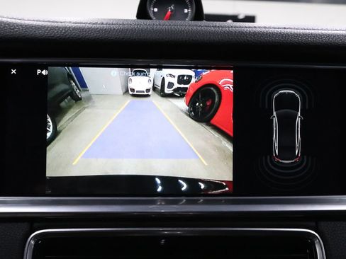 Used 2017 Porsche Panamera 4S image 16