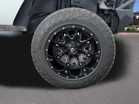 Used 2012 Jeep Wrangler Unlimited Rubicon w/ Dual Top Group AWD/4WD image 7