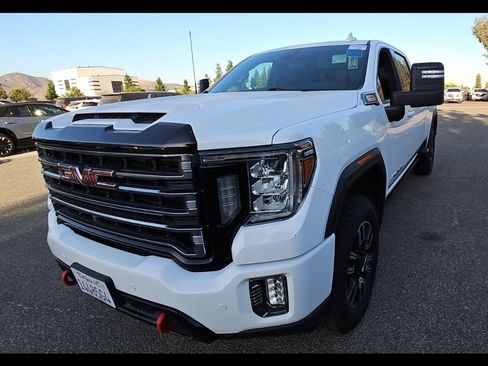 Used 2023 GMC Sierra 2500 AT4 w/ AT4 Premium Plus Package AWD/4WD image 4