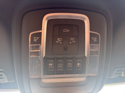 Used 2019 RAM 1500 Laramie w/ Sport Appearance Package image 30