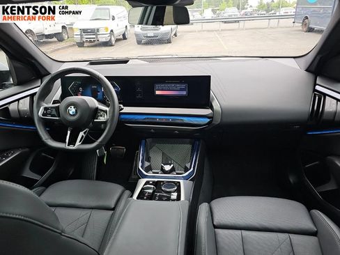 Used 2025 BMW X3 xDrive30i w/ Premium Package AWD/4WD image 4