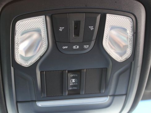 Used 2021 RAM 1500 Big Horn image 23