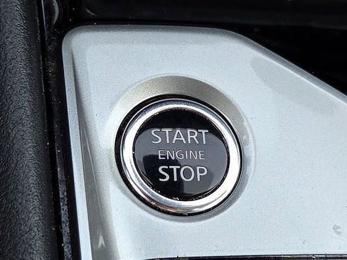 Used 2024 Nissan Altima 2.5 SV image 19