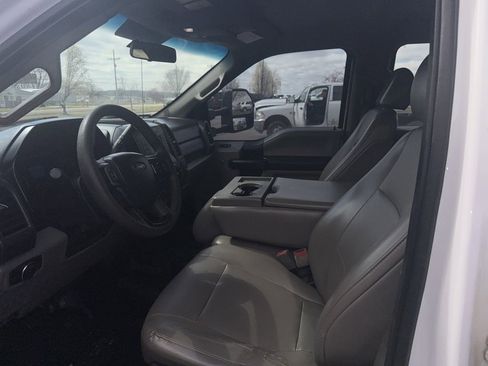 Used 2018 Ford F350 XL w/ Power Equipment Group image 7