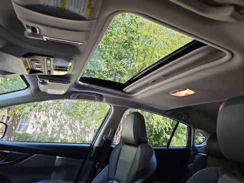 Used 2022 Subaru Crosstrek 2.5i Sport w/ Moonroof Package image 23